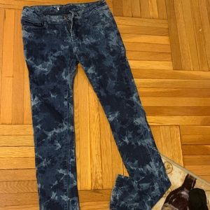 Blue printed jeans